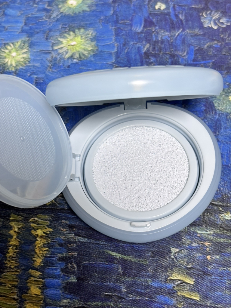 토코보 (TOCOBO) 블러 피니쉬 선쿠션 [SPF50+/PA++++] [01 코튼블루] review image