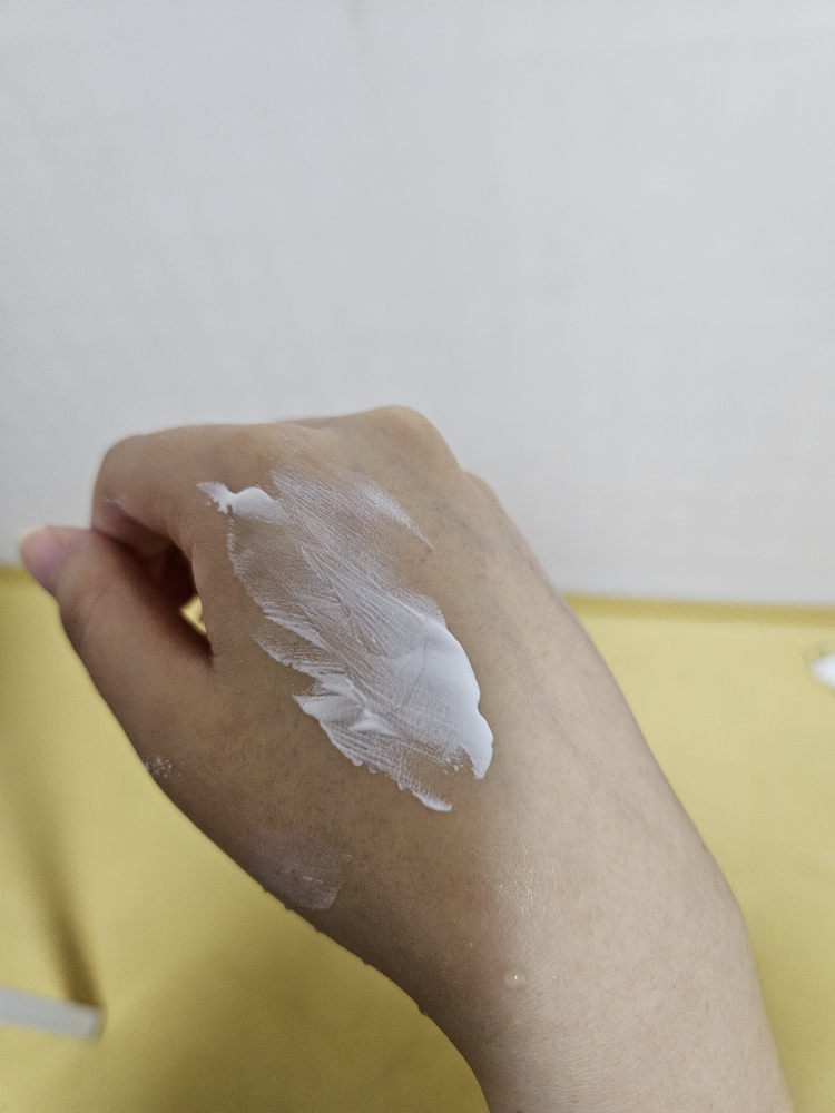 닥터지 (Dr.G) 그린 마일드 업 선 플러스 [SPF50+/PA++++] review image