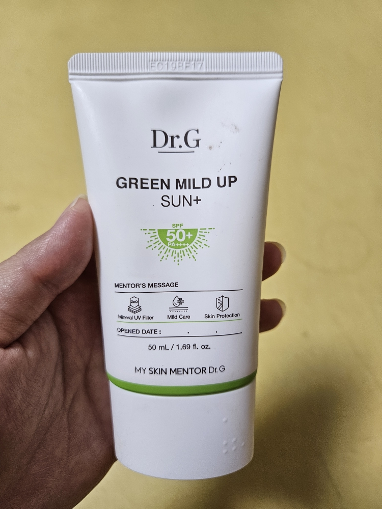 닥터지 (Dr.G) 그린 마일드 업 선 플러스 [SPF50+/PA++++] review image
