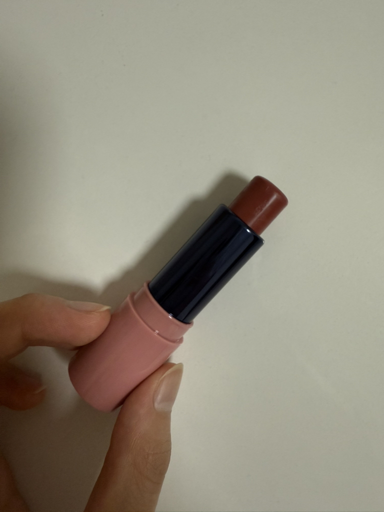 唇部护理色素护唇膏（靓桃色的真实用户使用照片