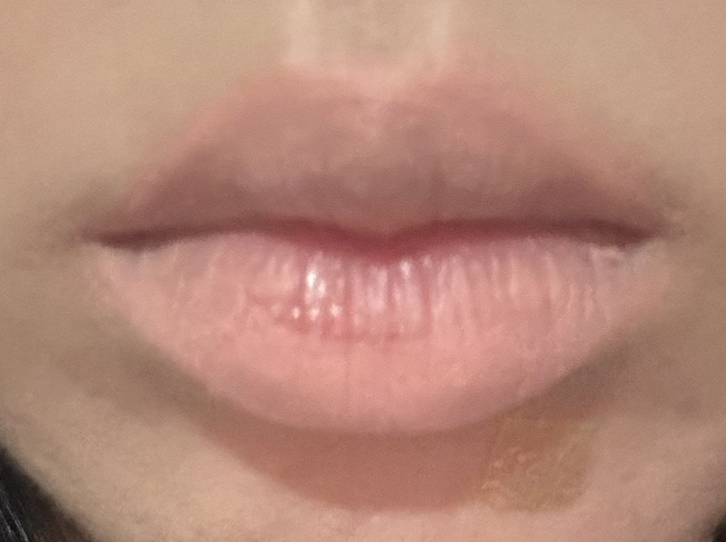 투에딧 (twoedit) 스머징 립앤치크 멀티 스틱 [01 멜로우살몬] review image