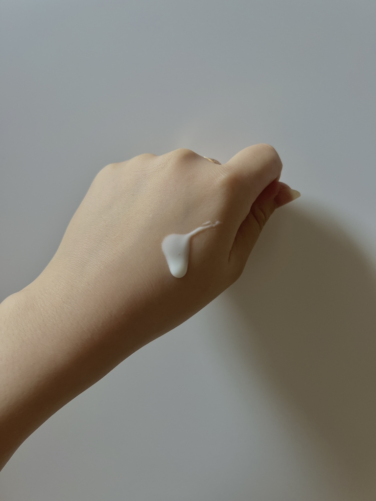 浆果防晒霜 [SPF50+/PA++++] [润肤霜]的真实用户使用照片