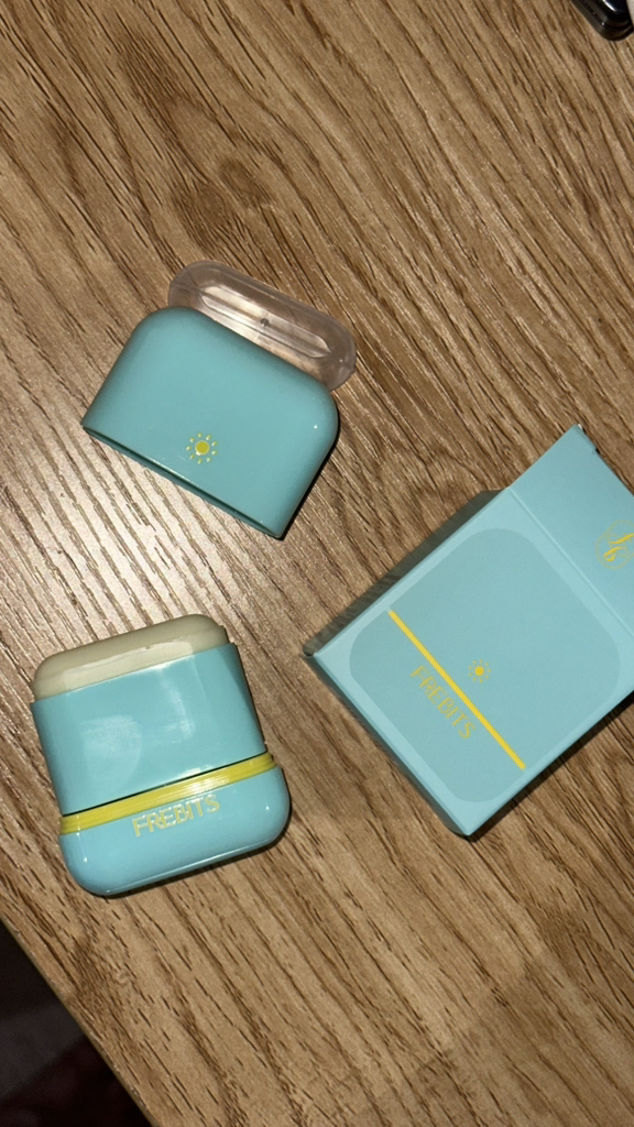 프레비츠 (FREBITS) 에어핏 선스틱 [SPF50+/PA++++] review image