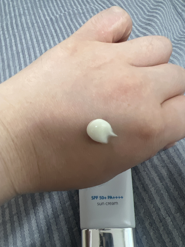 달바 (d'Alba) 워터풀 선크림 [SPF50+/PA++++] [에센스] review image