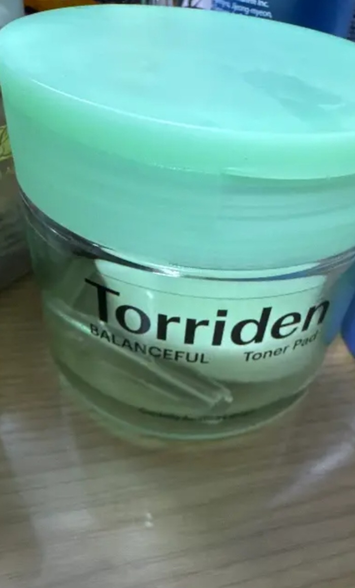 토리든 (Torriden) 밸런스풀 시카 토너 패드 review image