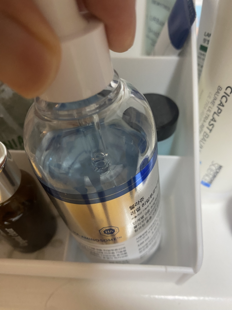 웰라쥬 (WELLAGE) 리얼 히알루로닉 블루 100 앰플 review image