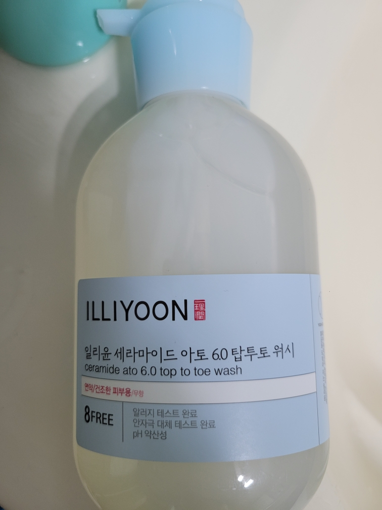 ILLIYOON 神经酰胺 Ato 6.0 从头到脚洗液 common.review image