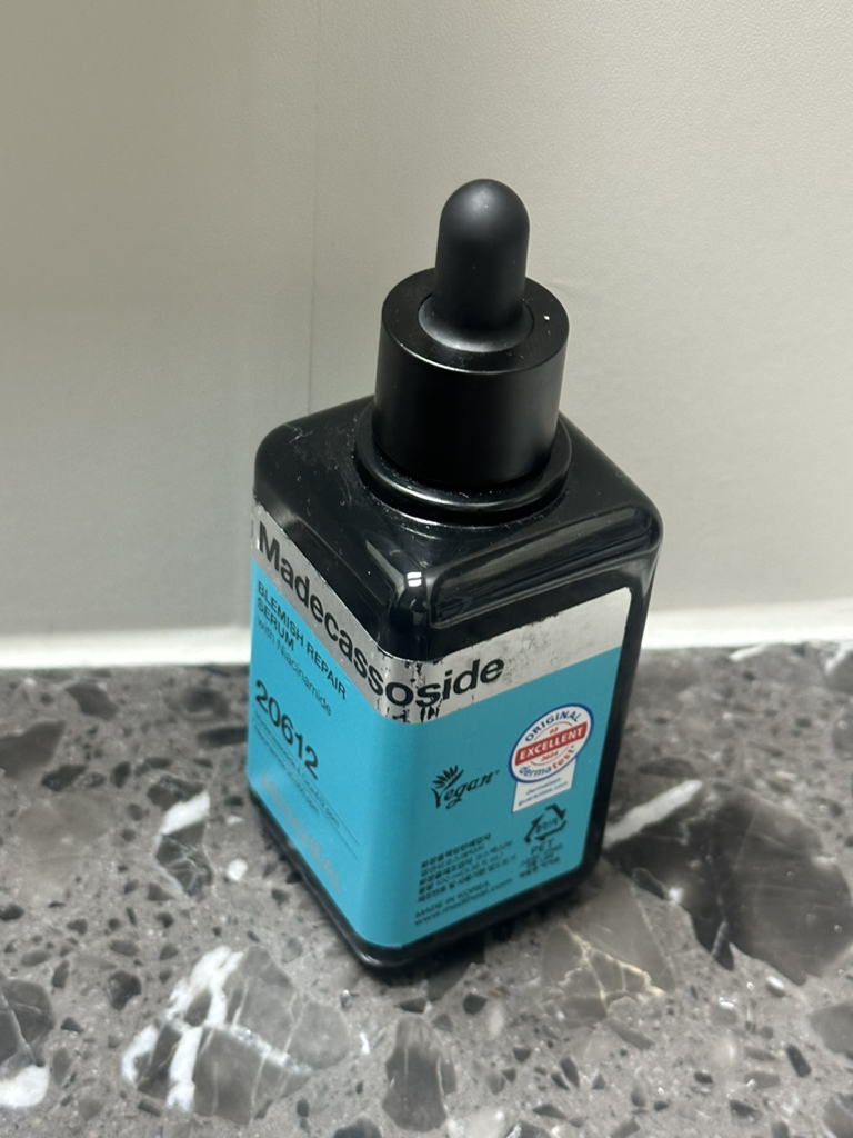메디힐 (MEDIHEAL) 마데카소사이드 흔적 리페어 세럼 review image