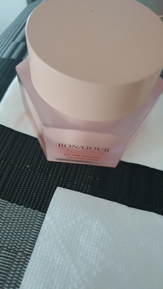 보나쥬르 (BONAJOUR) EGF 고보습 영양 크림 review image