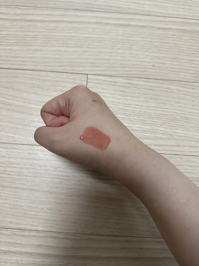 三熹玉 (三熹玉) 柔光水感唇彩 [#焙烤米色] common.review image