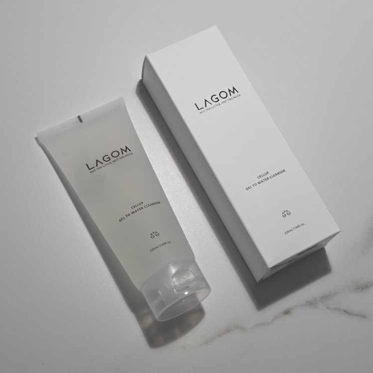 라곰 (LAGOM) 젤 투 워터 클렌저 review image