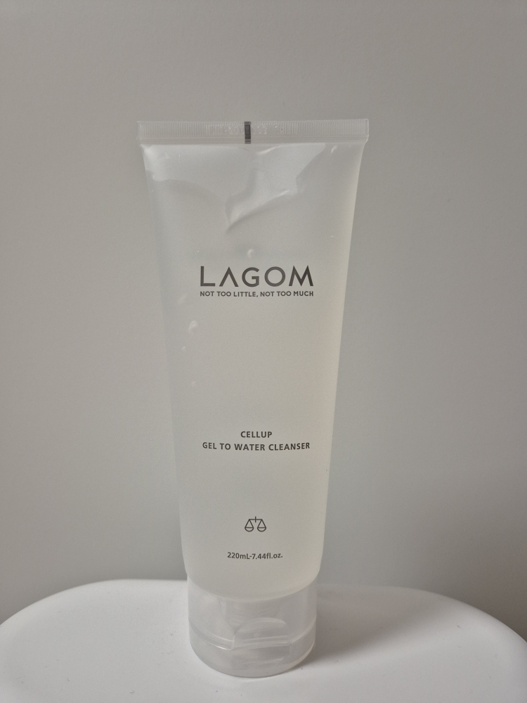 라곰 (LAGOM) 젤 투 워터 클렌저 review image