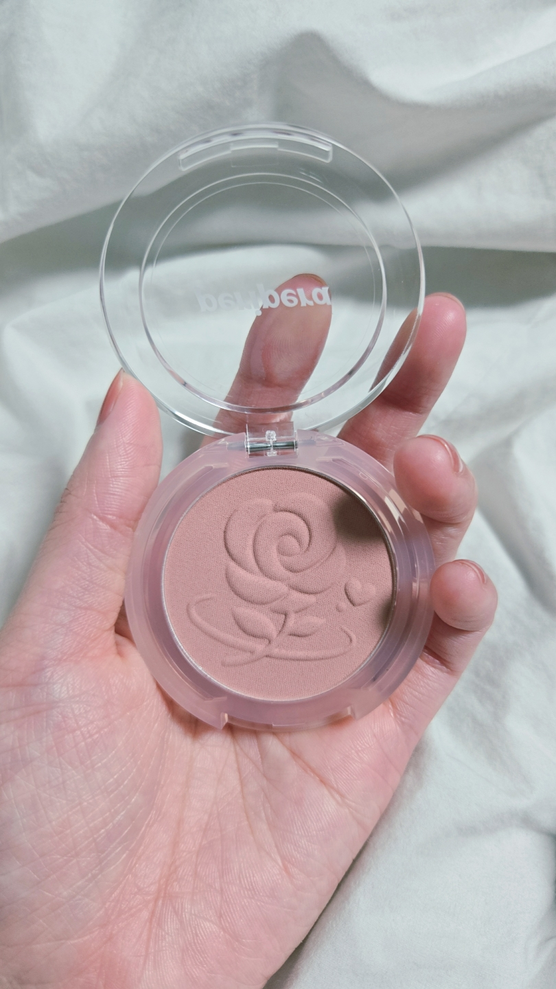 阳光脸颊 [030 玫瑰花开得又远又大］的真实用户使用照片