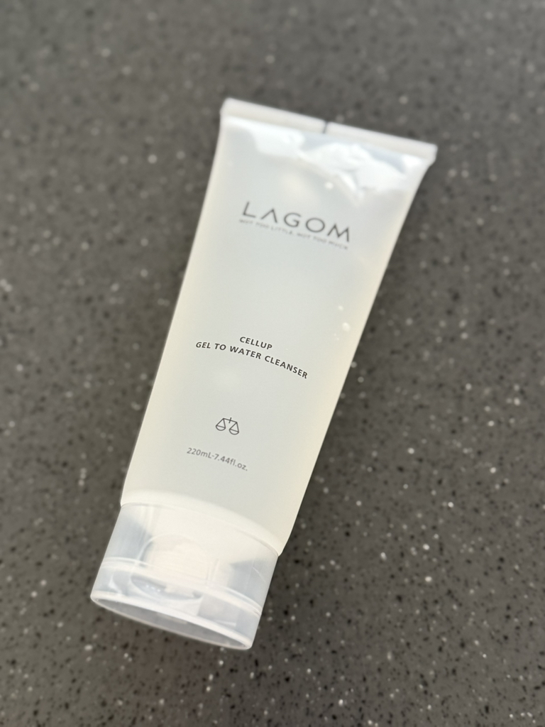 라곰 (LAGOM) 젤 투 워터 클렌저 review image