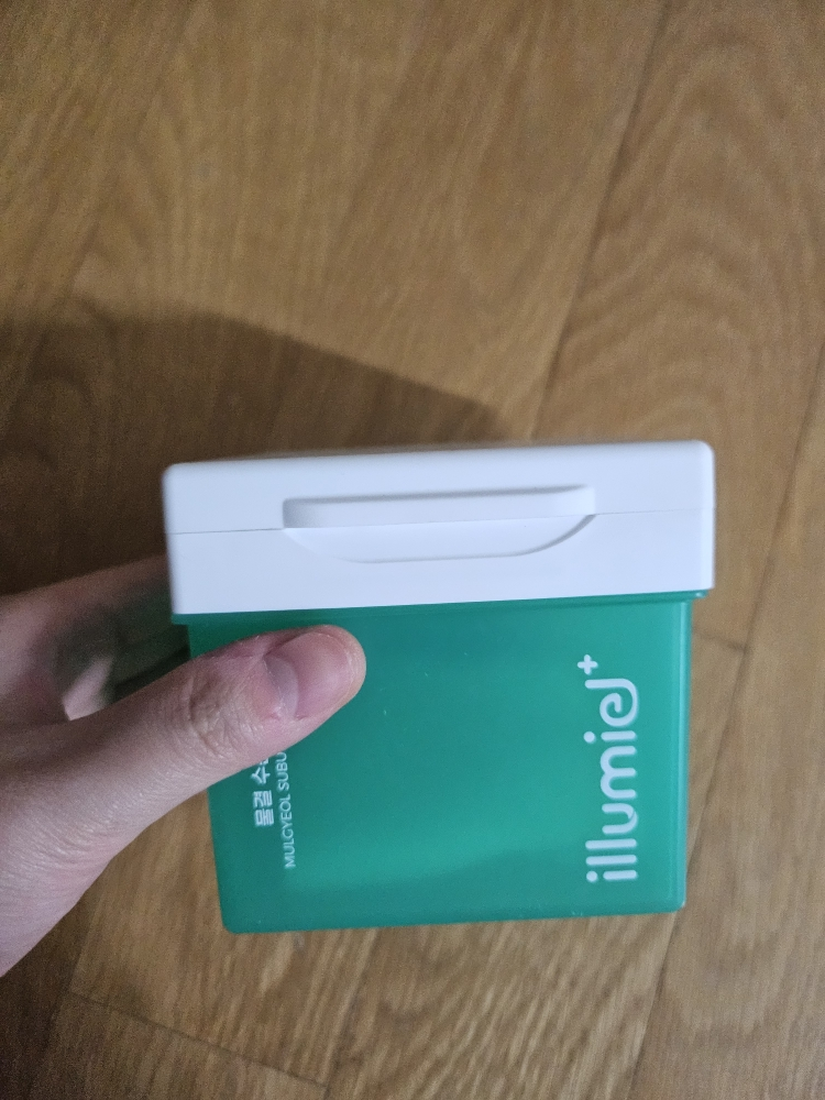 일루미엘 (illumiel+) 물결 수분 네모패드 review image