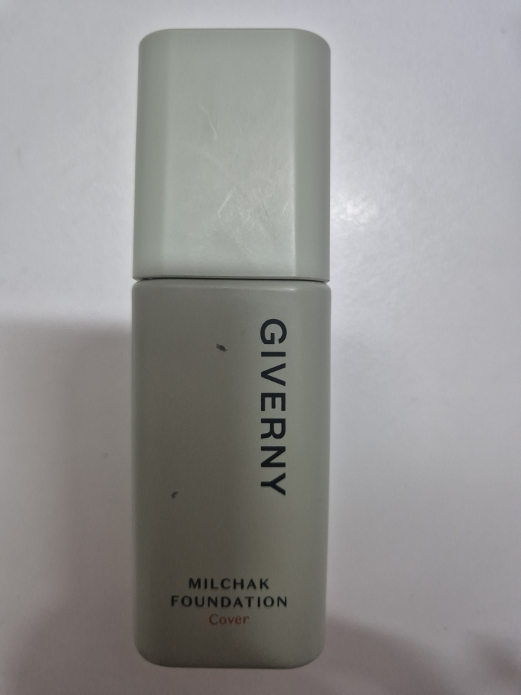 遮瑕粉底液 [SPF30/PA++] [编号 21 浅米色] [色号 21的真实用户使用照片