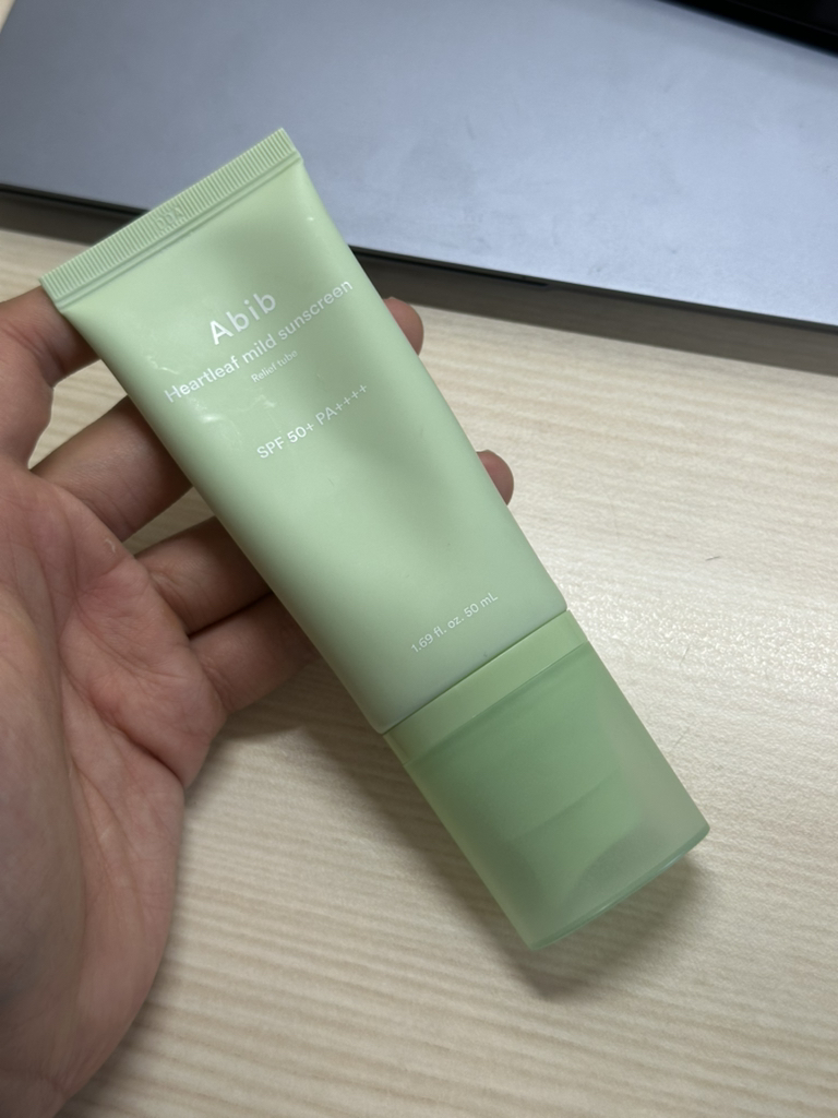 아비브 (Abib) 어성초 마일드 선크림 릴리프 튜브 [SPF50+/PA++++] review image