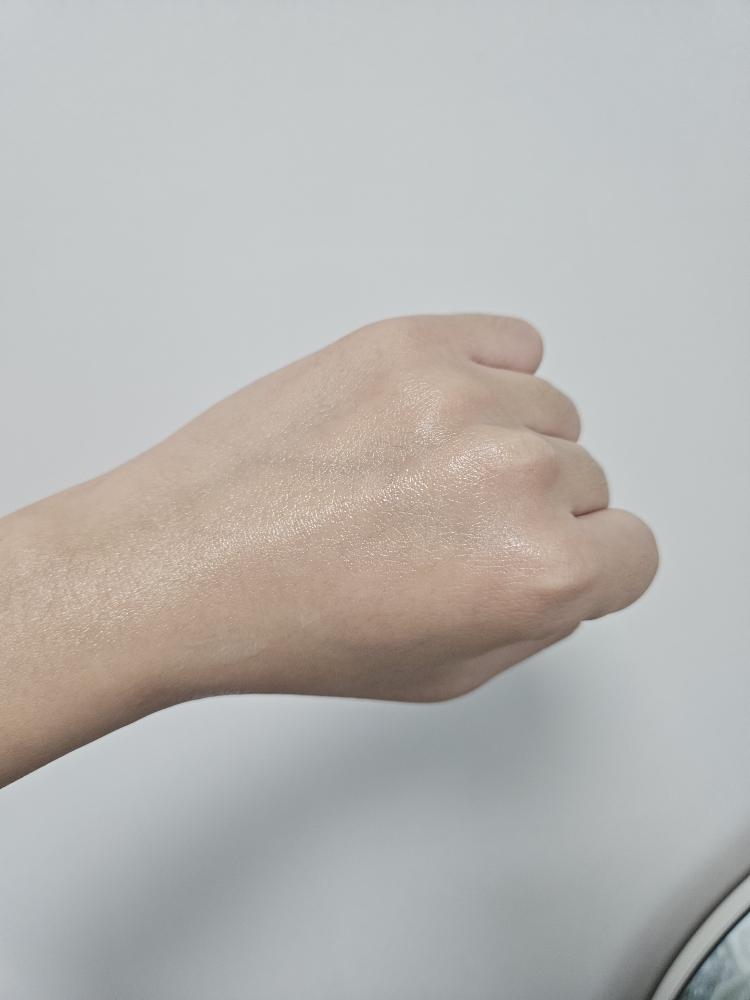 코스알엑스 (COSRX) 울트라 라이트 인비저블 선스크린 [SPF50+/PA++++] review image