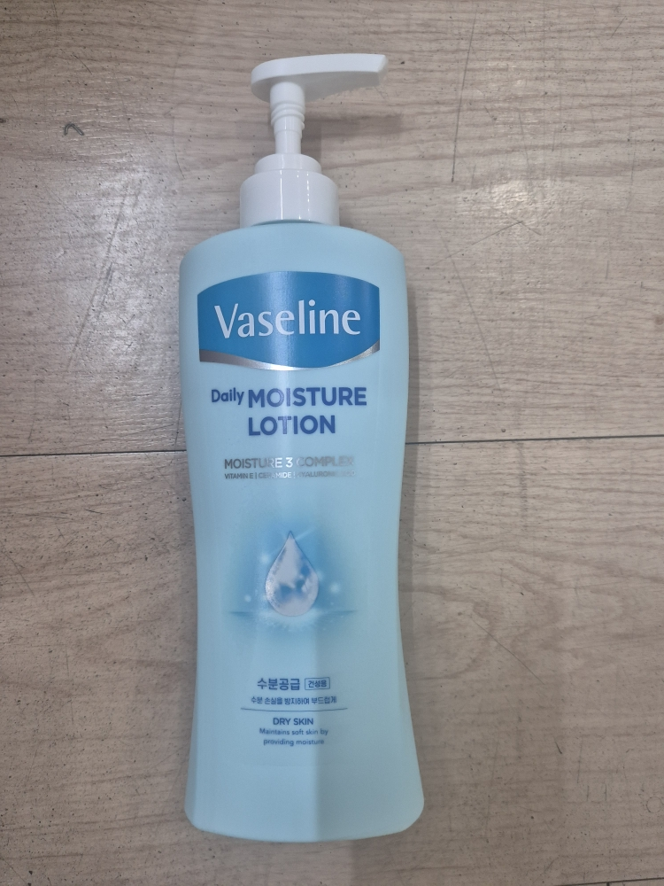 바세린 (Vaseline) 데일리 모이스처 바디로션 review image