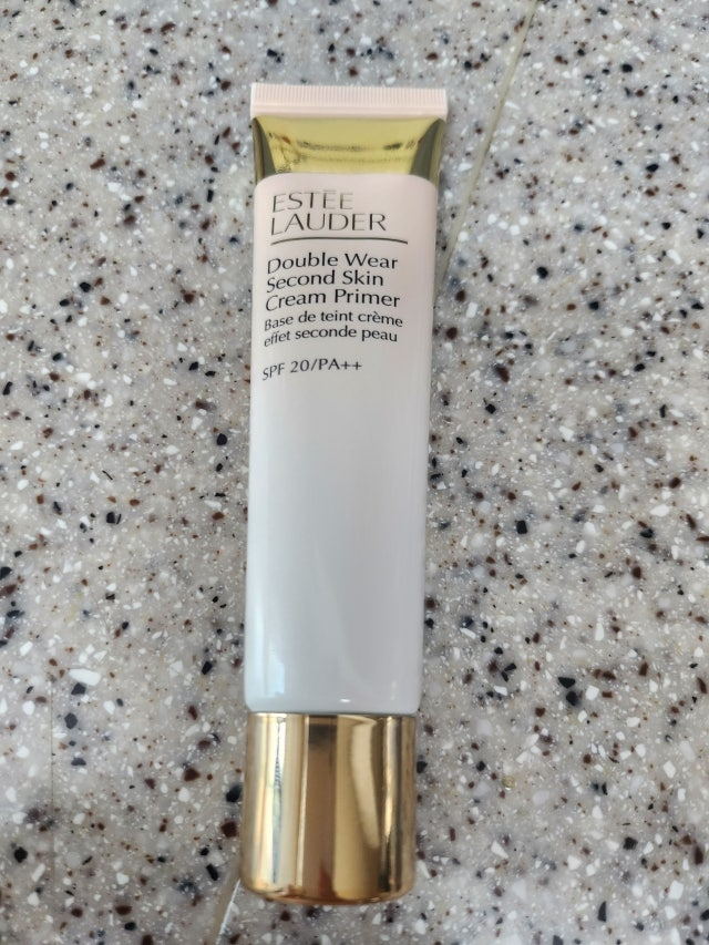 에스티로더 (ESTEELAUDER) 더블웨어 세컨 스킨 크림 프라이머 [SPF20/PA++] review image