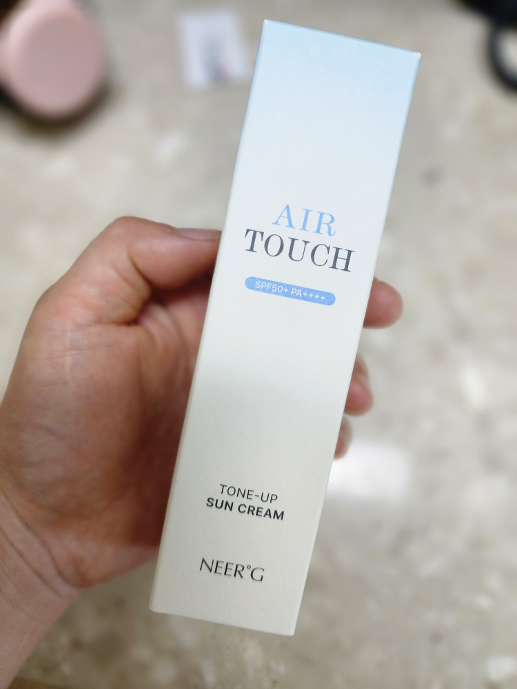 空气触感亮肤隔离霜 [SPF50+/PA++++]的真实用户使用照片