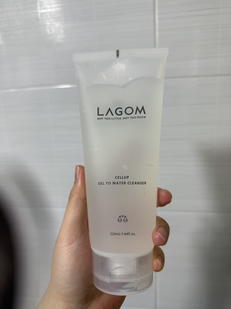 라곰 (LAGOM) 젤 투 워터 클렌저 review image