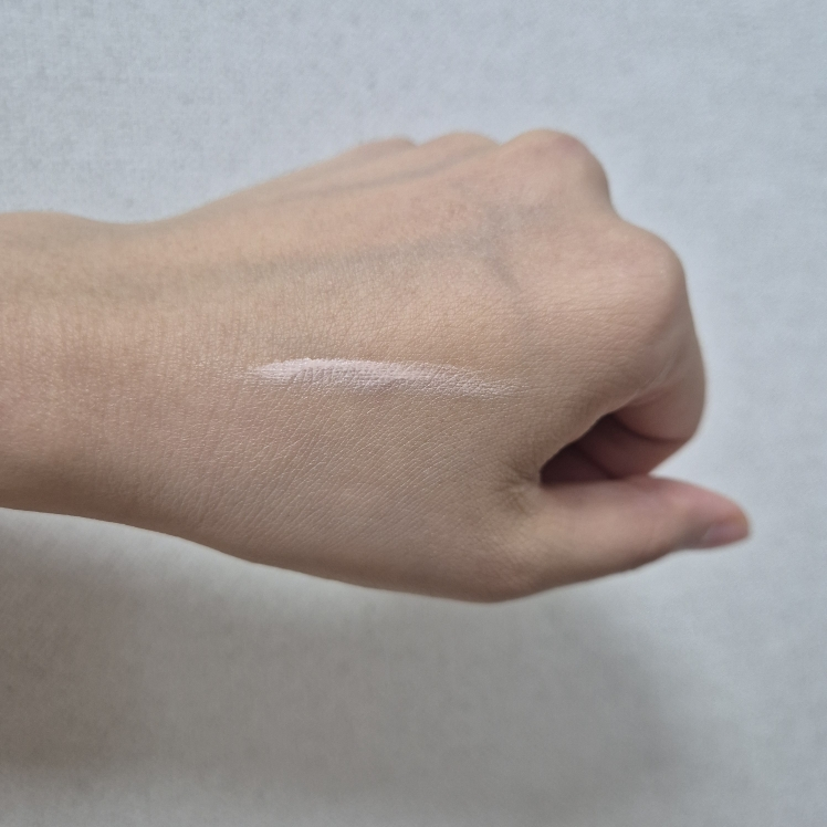 空气触感亮肤隔离霜 [SPF50+/PA++++]的真实用户使用照片