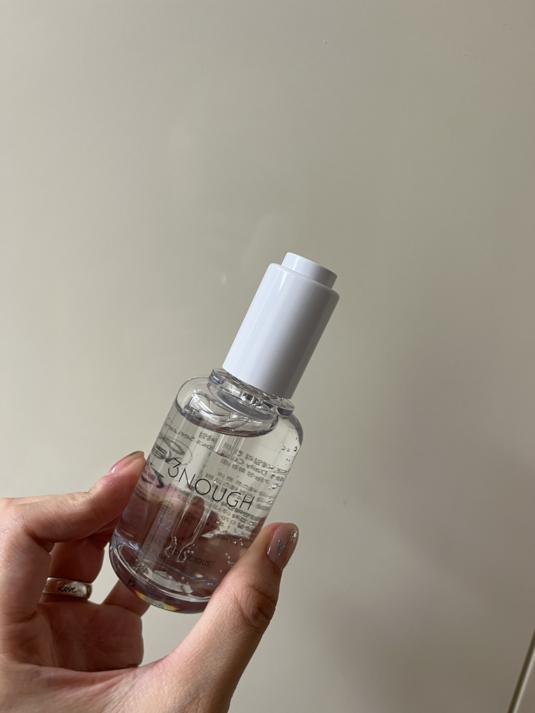 日常护肤精华的真实用户使用照片