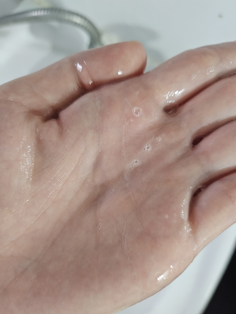 水凝洁面乳的真实用户使用照片
