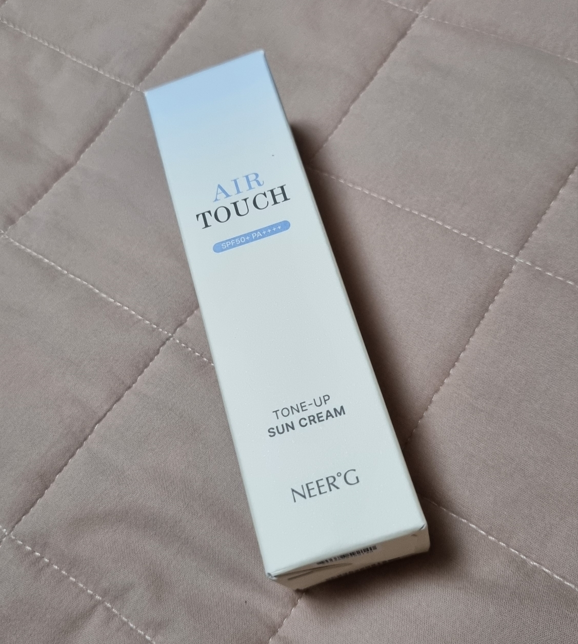 空气触感亮肤隔离霜 [SPF50+/PA++++]的真实用户使用照片