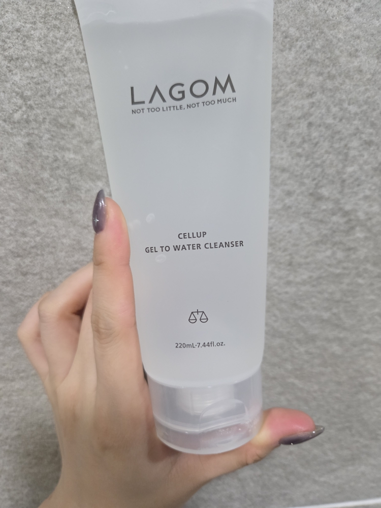 水凝洁面乳的真实用户使用照片