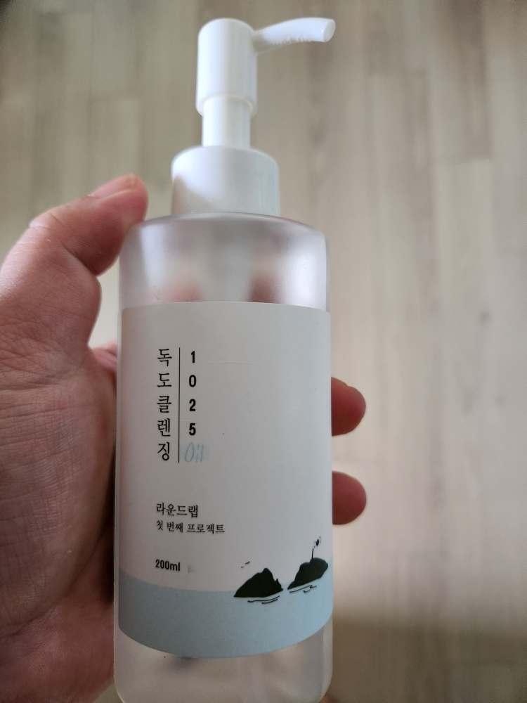1025 Dokdo 洁面油的真实用户使用照片