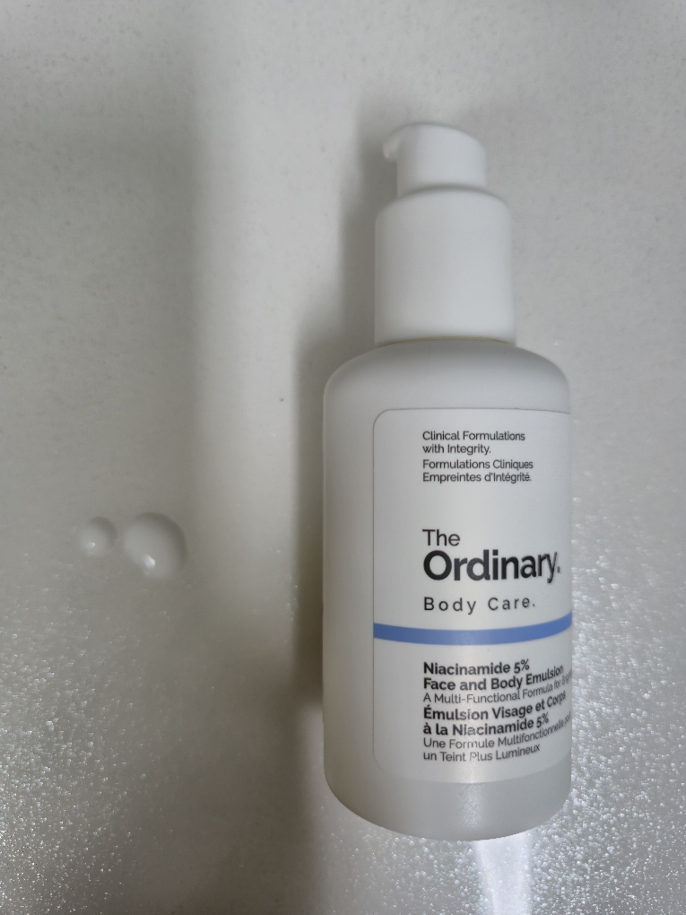 디오디너리 (TheOrdinary) 나이아신아마이드 5% 페이스 앤 바디 에멀전 review image