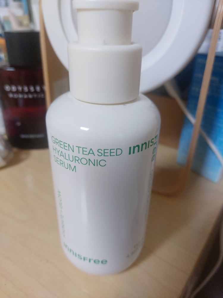 悦诗风吟 绿茶籽玻尿酸精华 common.review image