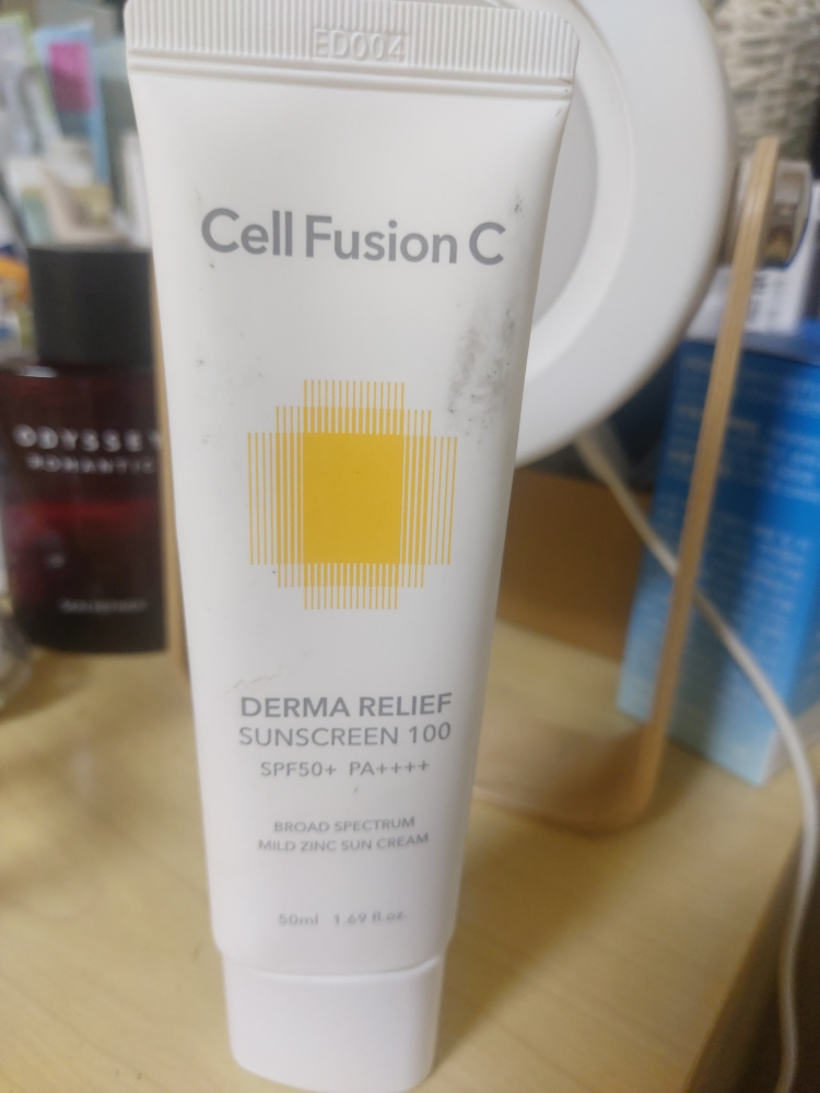 셀퓨전씨 (CellFusionC) 썬스크린 [SPF50+/PA++++] [더마릴리프] review image