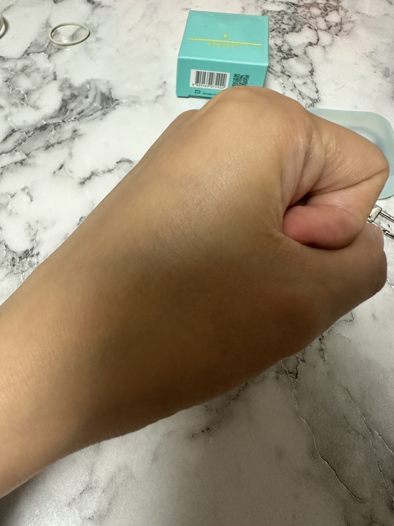 프레비츠 (FREBITS) 에어핏 선스틱 [SPF50+/PA++++] review image