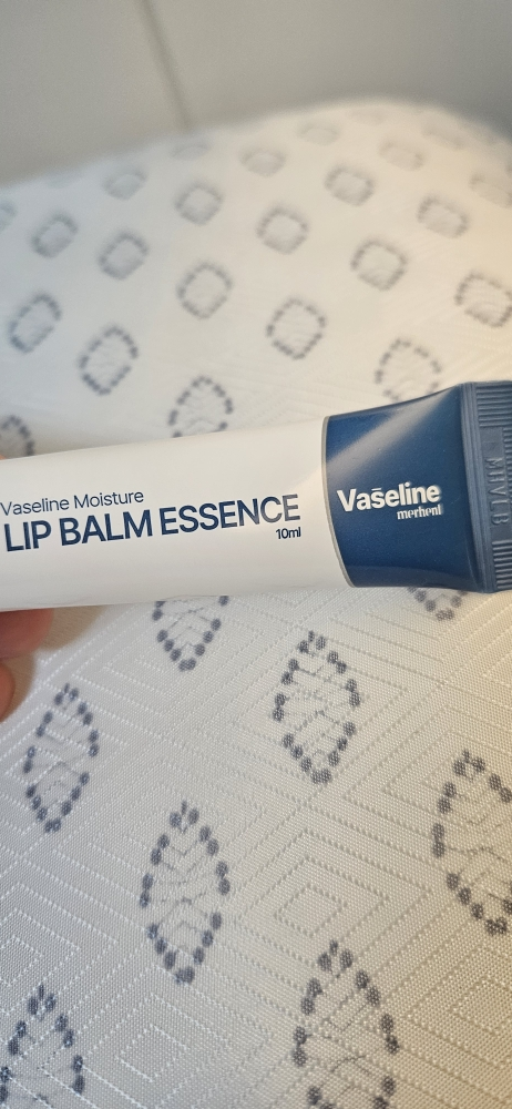 메르헨트 (merhent) 바세린 모이스처 립에센스 review image