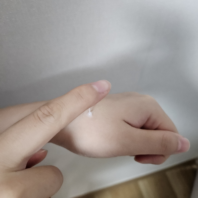 美迪惠尔 Fidialen 毛孔紧致精华液 common.review image