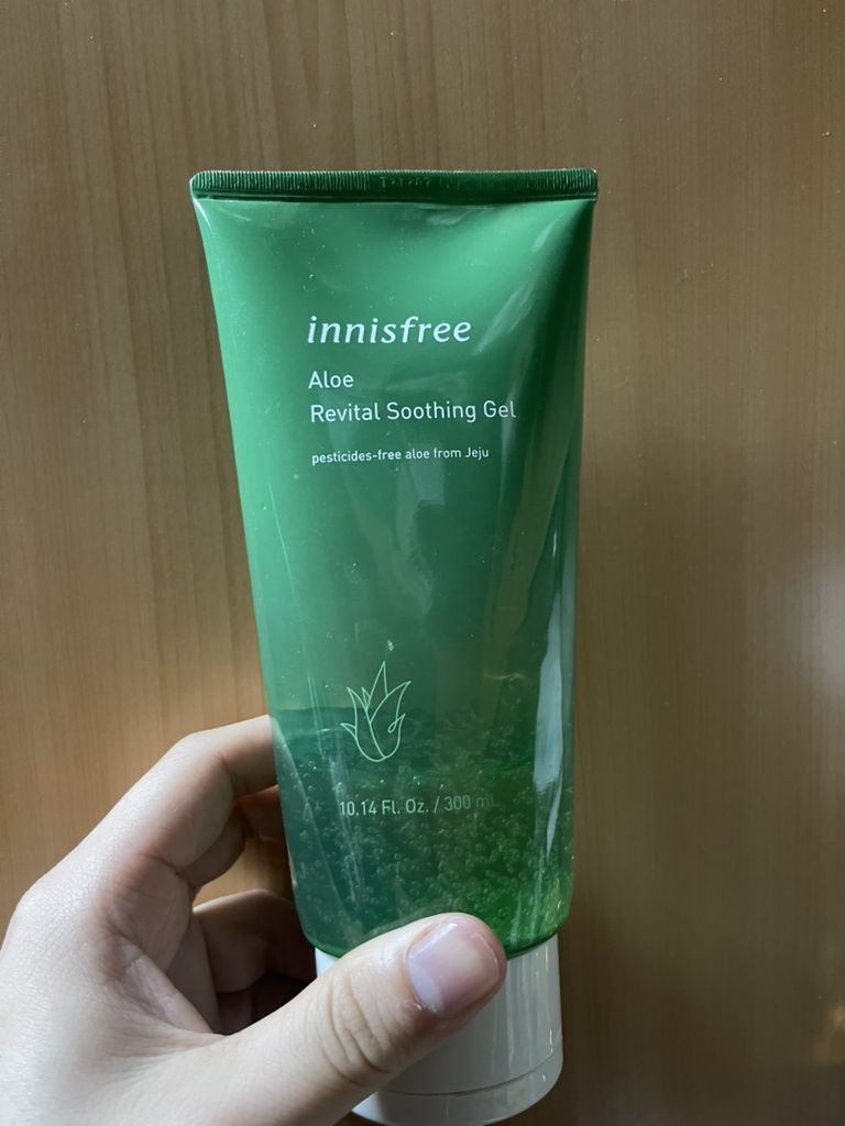 INNISFREE Gel làm dịu và phục hồi da từ lô hội review image