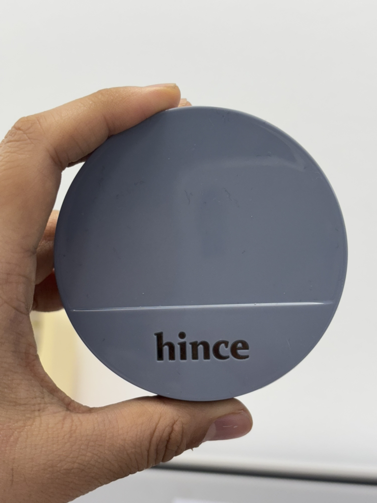 第二层肌肤网状哑光化妆棉 [SPF40/PA++] [21 号象牙色] [黑色的真实用户使用照片