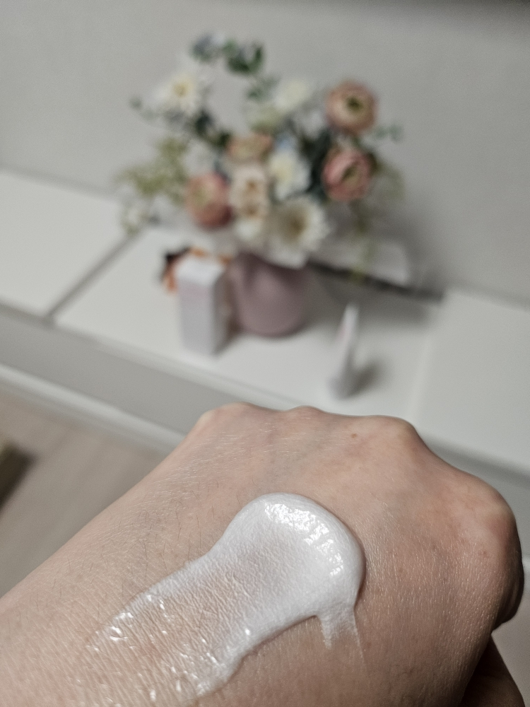 胶原蛋白保湿乳霜-洁面乳的真实用户使用照片