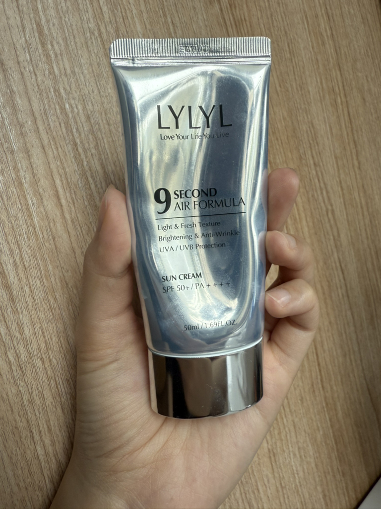 卷轴 九秒空气配方防晒霜 [SPF50+/PA++++] common.review image