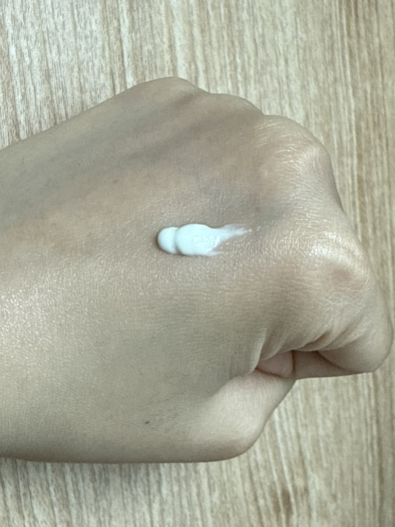 릴릴 (LYLYL) 나인세컨드 에어포뮬라 선크림 [SPF50+/PA++++] review image