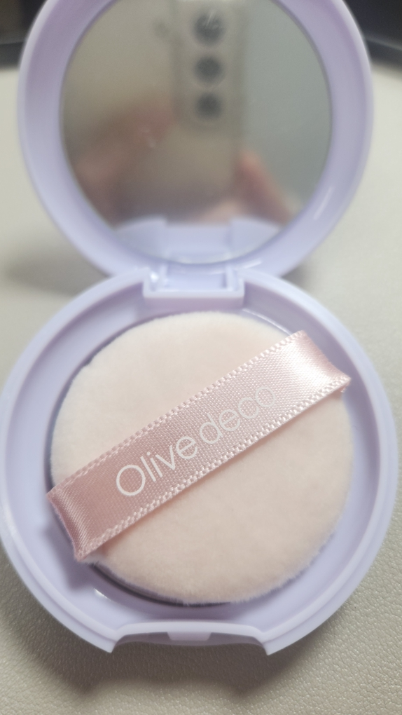 个人肤色修正模糊面膜 [薰衣草色］的真实用户使用照片