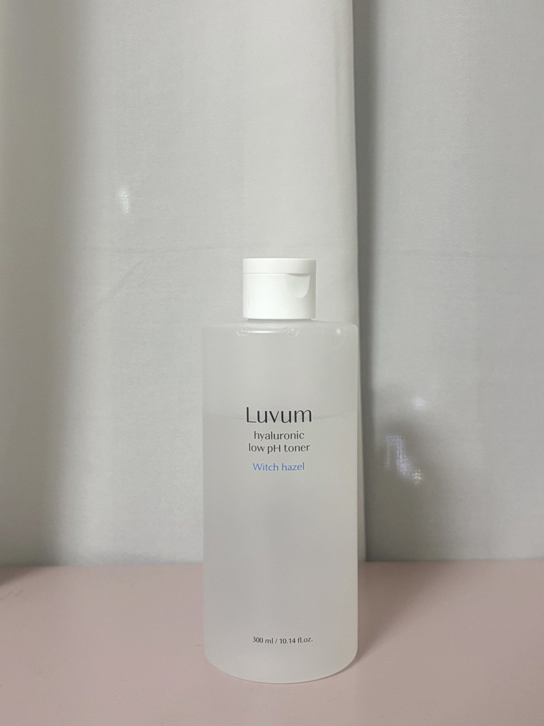 러븀 (Luvum) 위치하젤 히알루론산 약산성 토너 review image