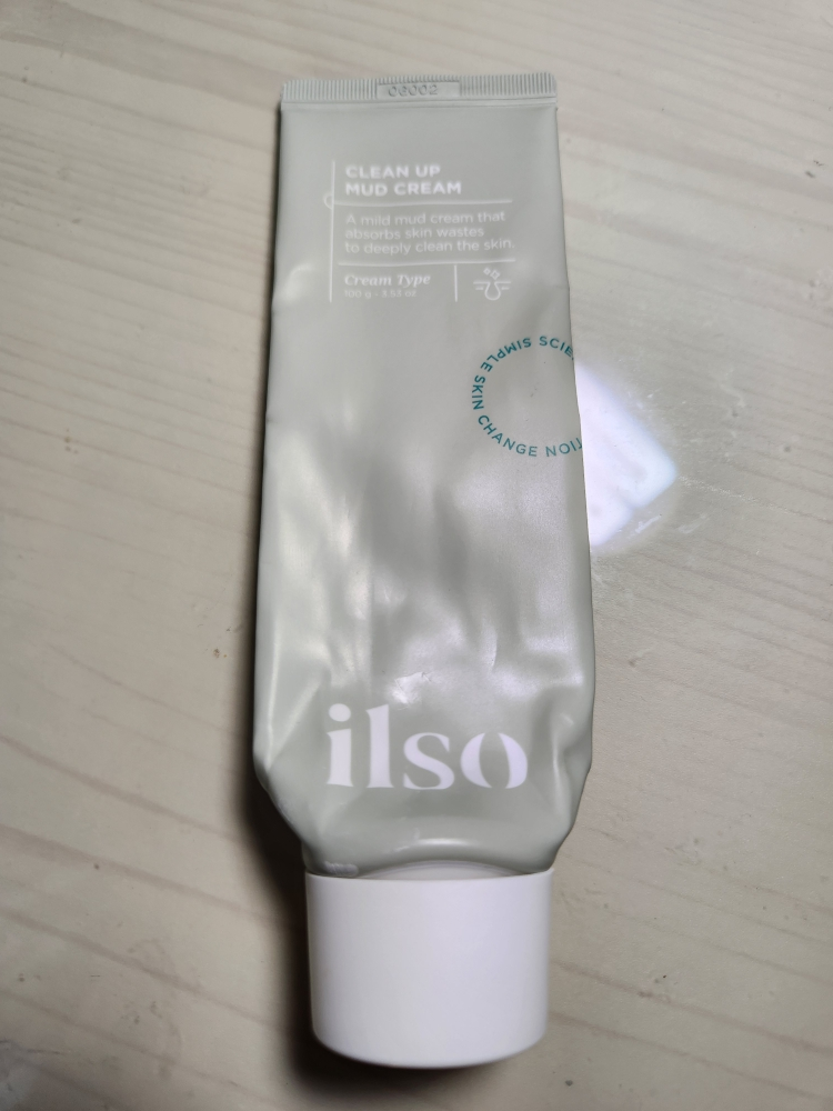 일소 (ilso) 클린 업 머드 크림 review image