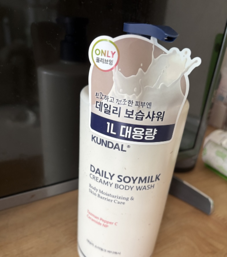 쿤달 (KUNDAL) 소이밀크 고보습 바디워시 review image