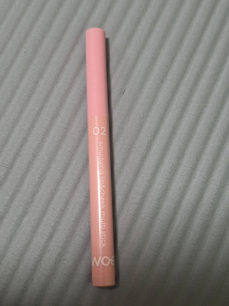 투에딧 (twoedit) 스머징 립앤치크 멀티 스틱 [02 소프트핑크] review image