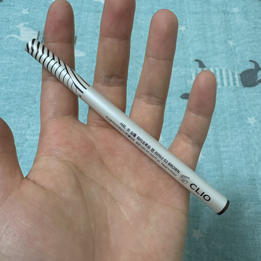 클리오 (CLIO) 샤프 쏘 심플 워터프루프 펜슬라이너 [2호 브라운] review image