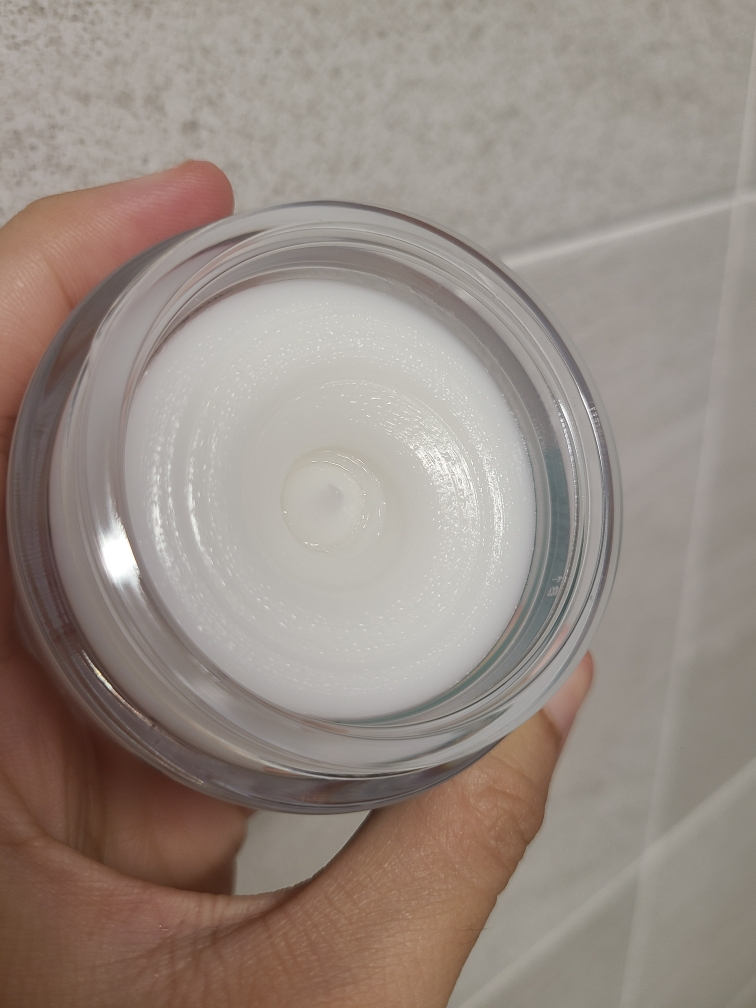 超级保湿面霜的真实用户使用照片